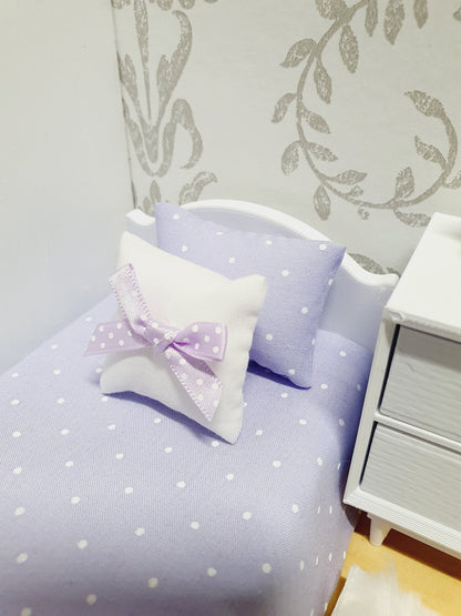 Polka Dot Set Junior Bedding Set – alternate view 4 | 1:12 scale dolls house miniature