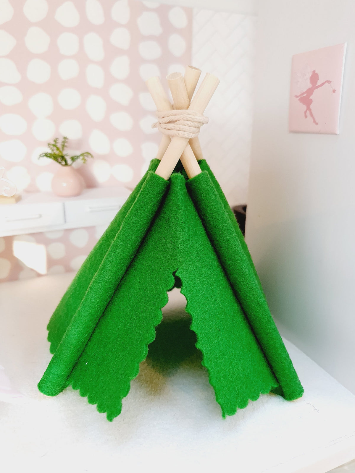 Coloured Teepee – alternate view 9 | 1:12 scale dolls house miniature