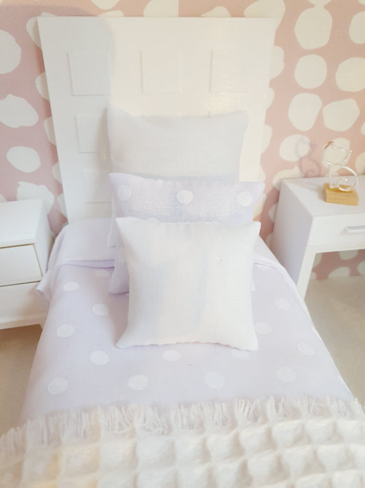 Polka Dot Single Bedding Set | 1:12 scale dolls house miniature