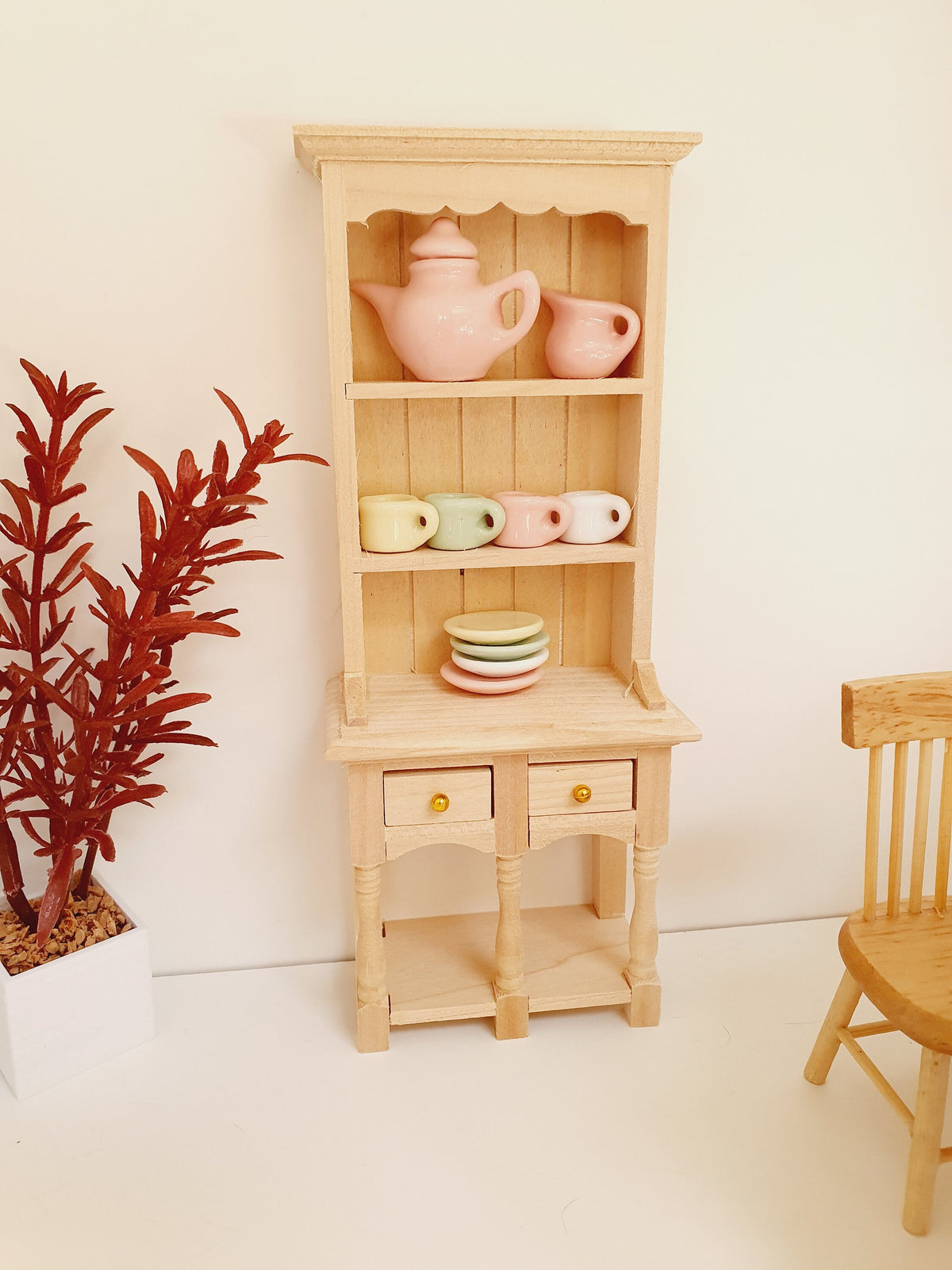 Wooden Farmhouse Dresser – alternate view 3 | 1:12 scale dolls house miniature