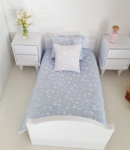 Blue Floral Junior Bedding – alternate view 3 | 1:12 scale dolls house miniature