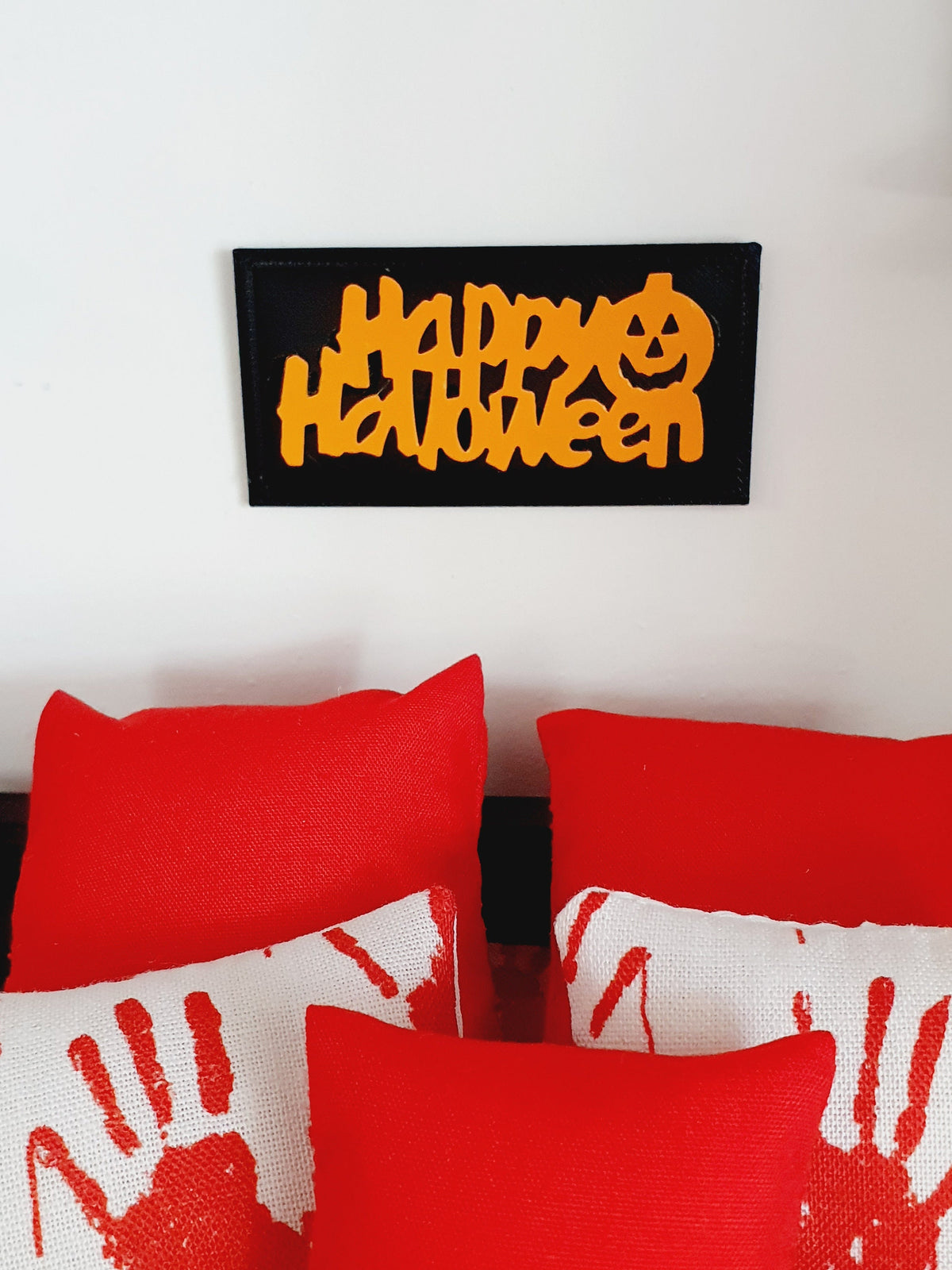 Happy Halloween Sign – alternate view 2 | 1:12 scale dolls house miniature