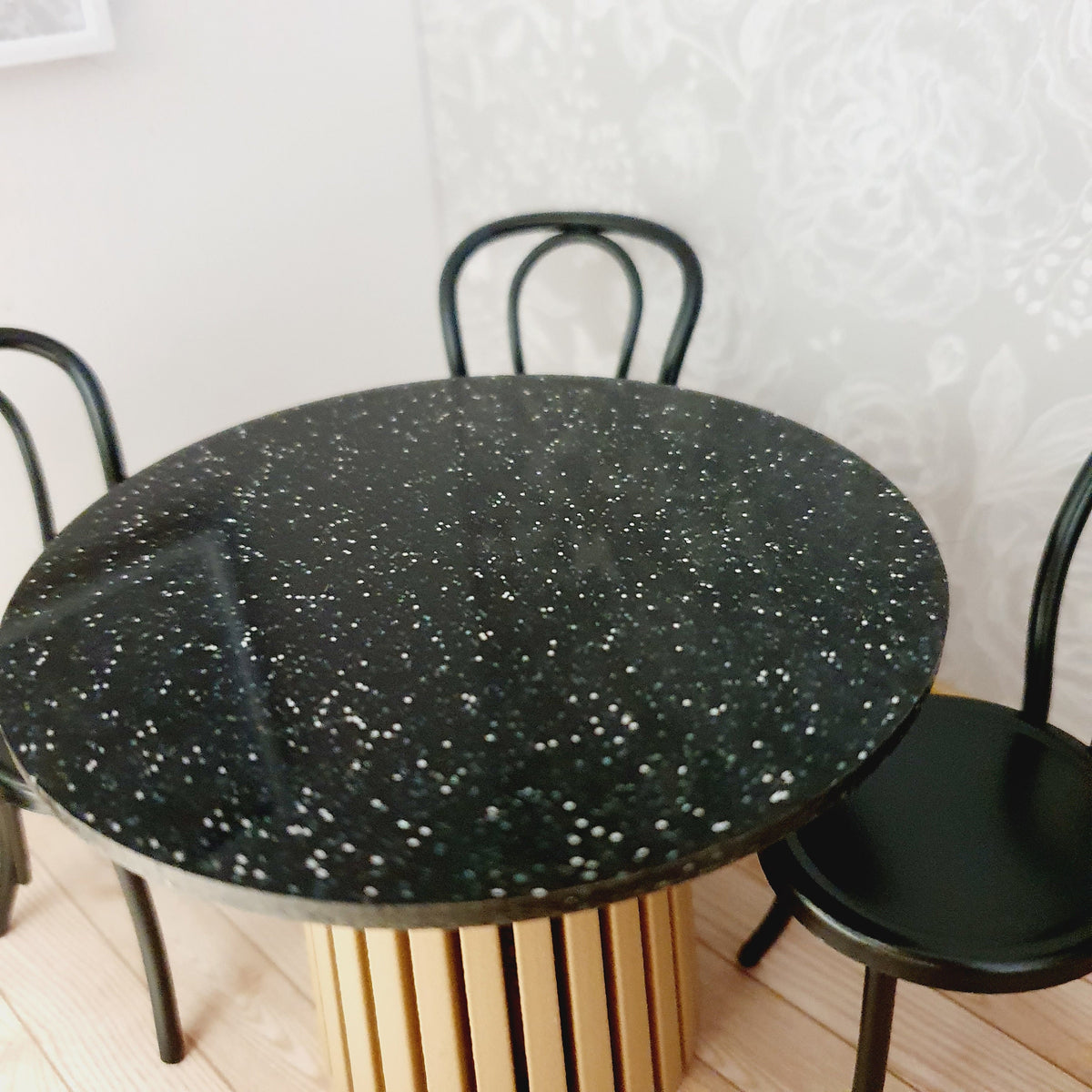 Granite-Effect Dining Table – alternate view 3 | 1:12 scale dolls house miniature