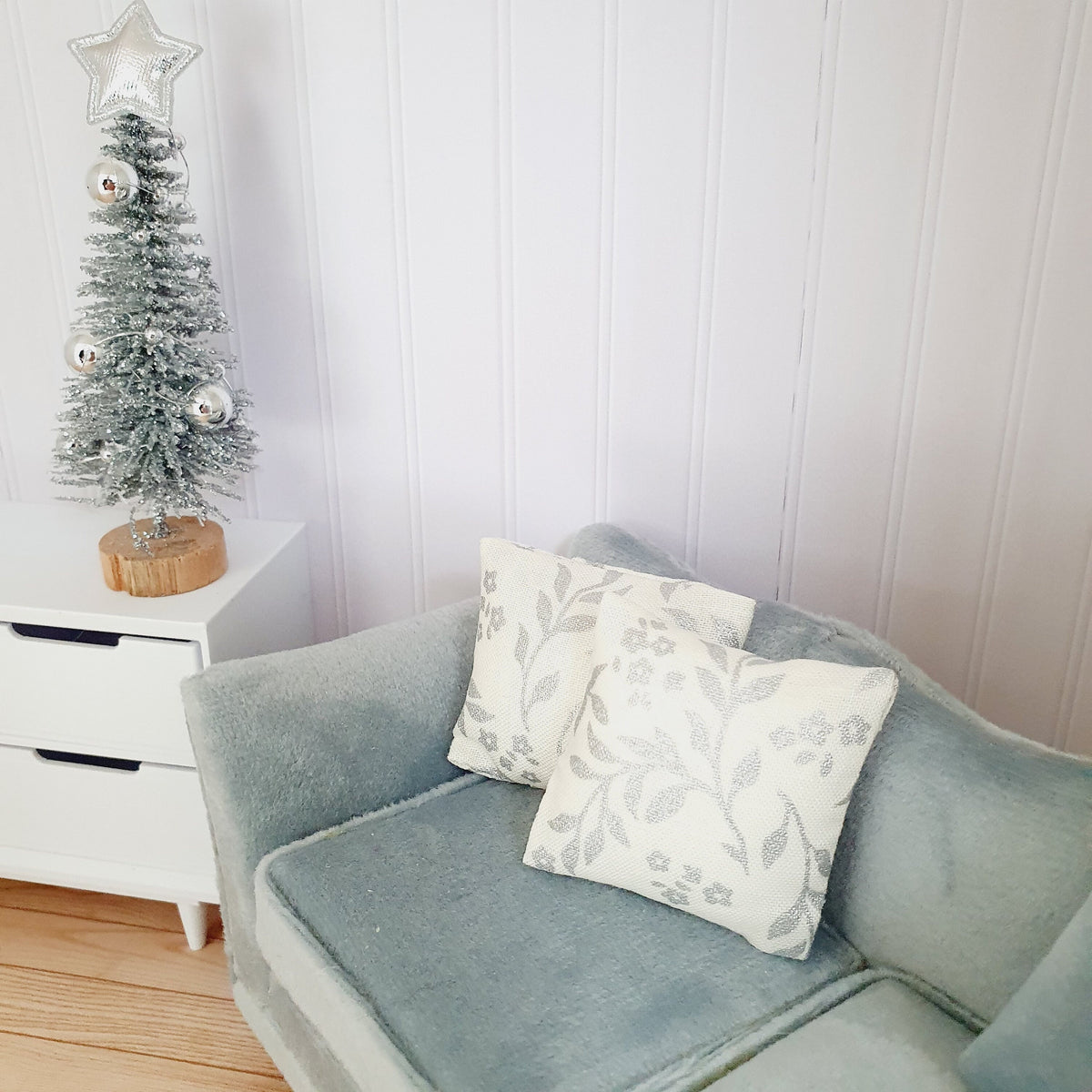 Cream with Silver Leaf cushion Pair – alternate view 5 | 1:12 scale dolls house miniature
