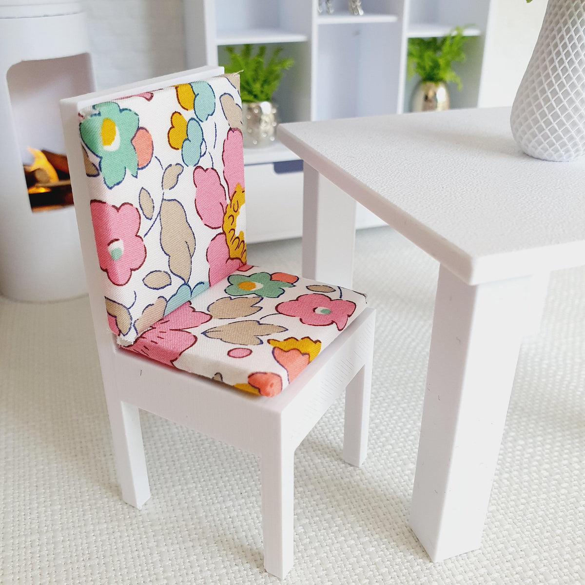 Modern Floral Dining Chair – alternate view 9 | 1:12 scale dolls house miniature