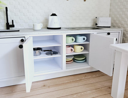 Shaker Kitchen Set with SMEG Fridge – alternate view 2 | 1:12 scale dolls house miniature