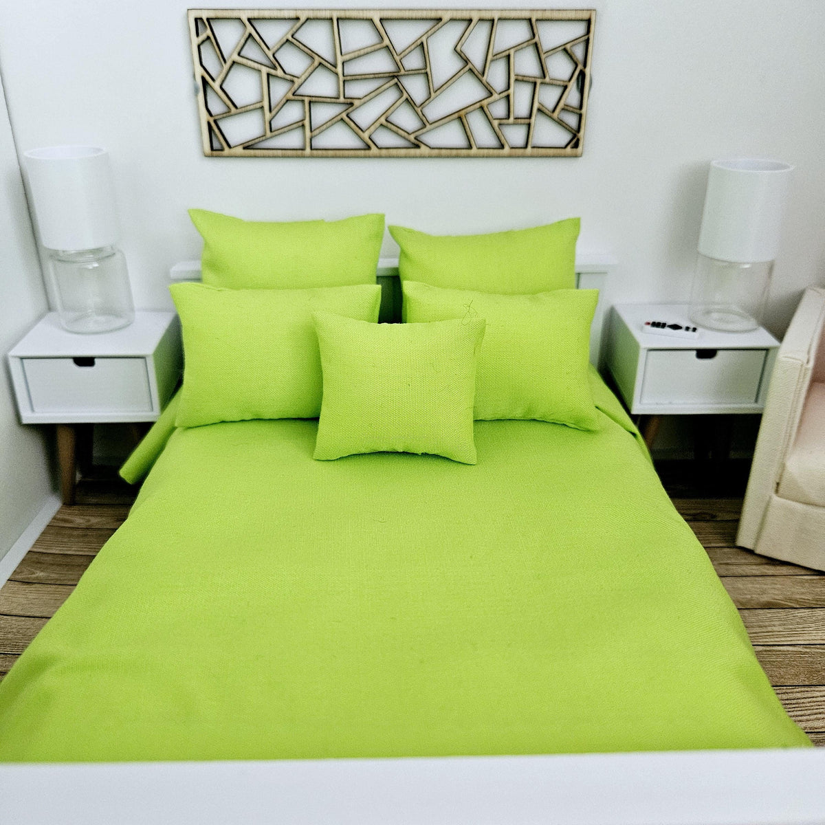 Double Bedding & Coloured Throw Set – alternate view 5 | 1:12 scale dolls house miniature