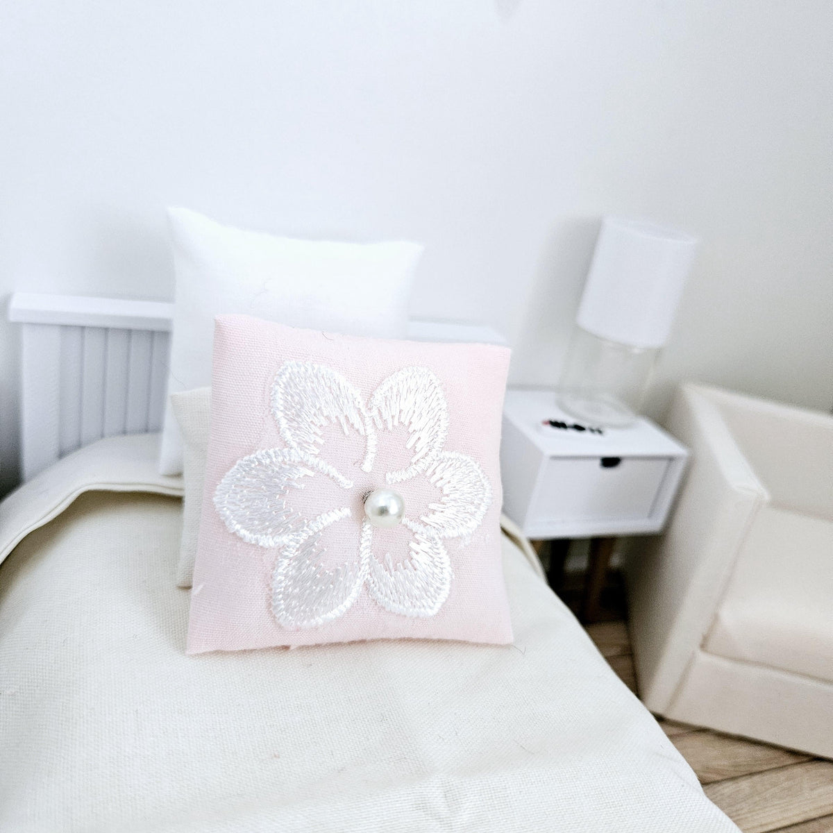 Pink & White Flower Cushion – alternate view 3 | 1:12 scale dolls house miniature