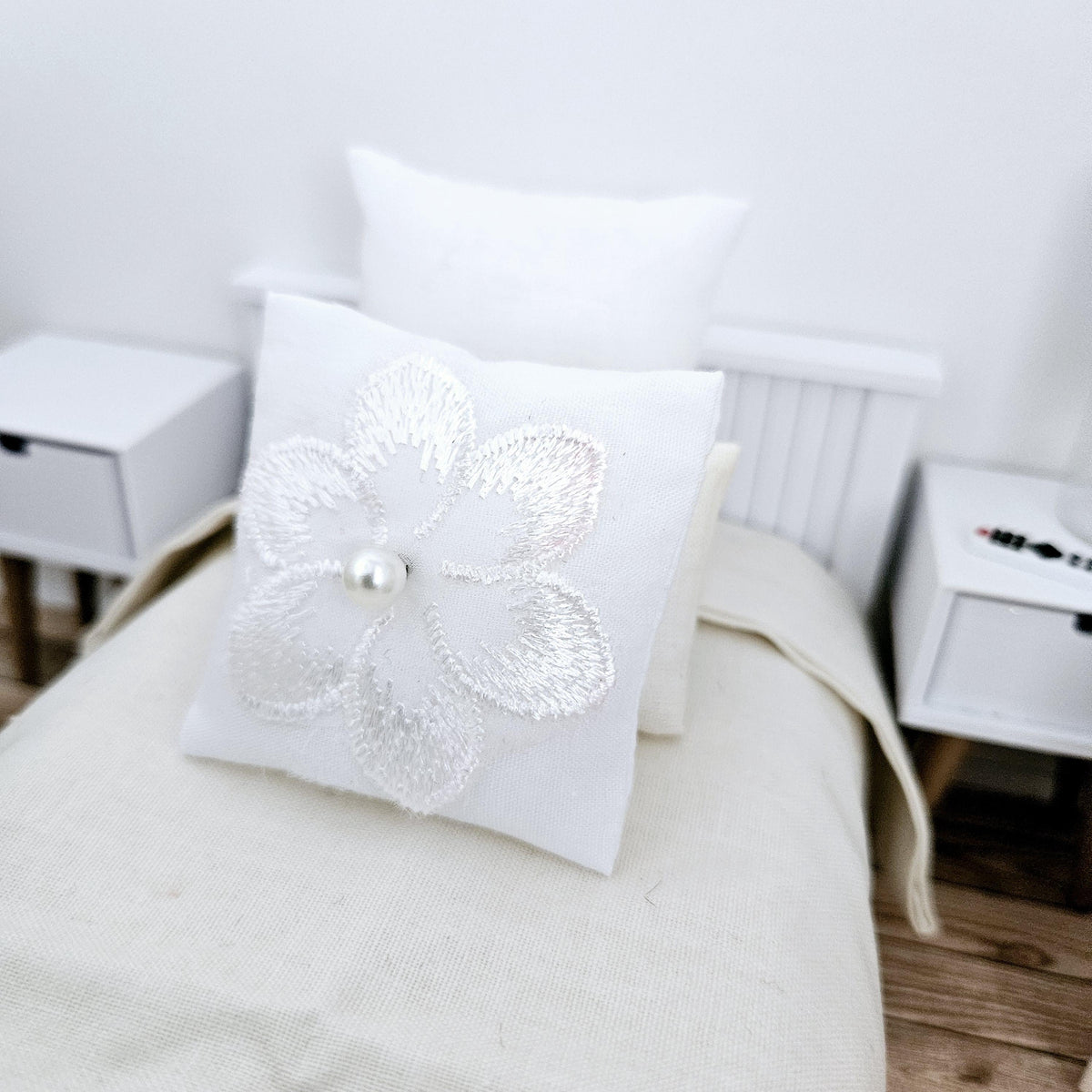 White Flower Cushion – alternate view 6 | 1:12 scale dolls house miniature