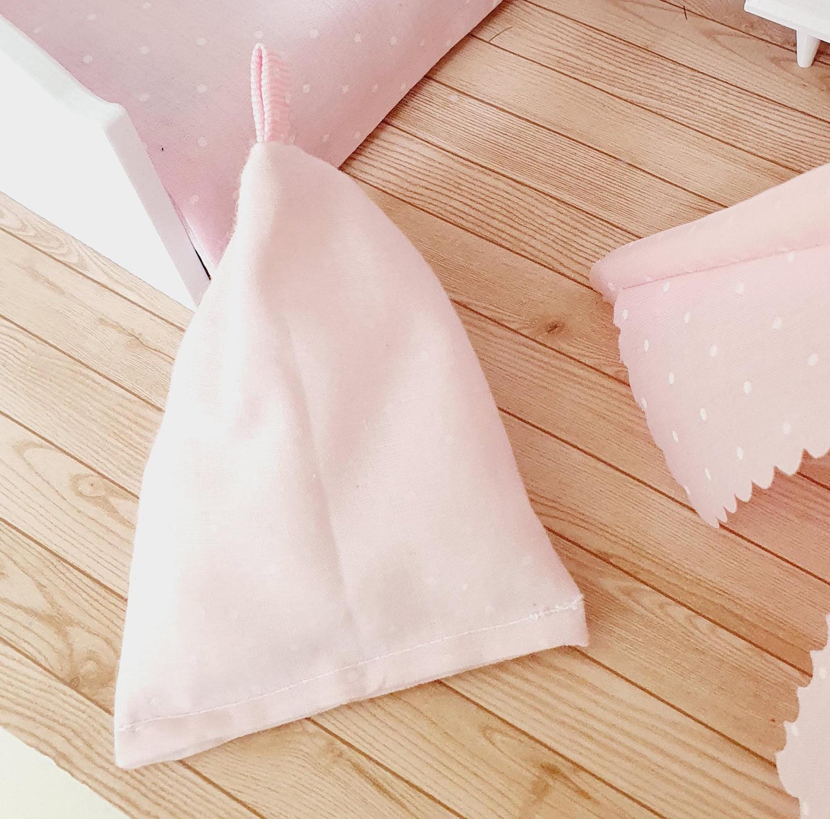 Polka Dot Bean Bag Chair – alternate view 2 | 1:12 scale dolls house miniature
