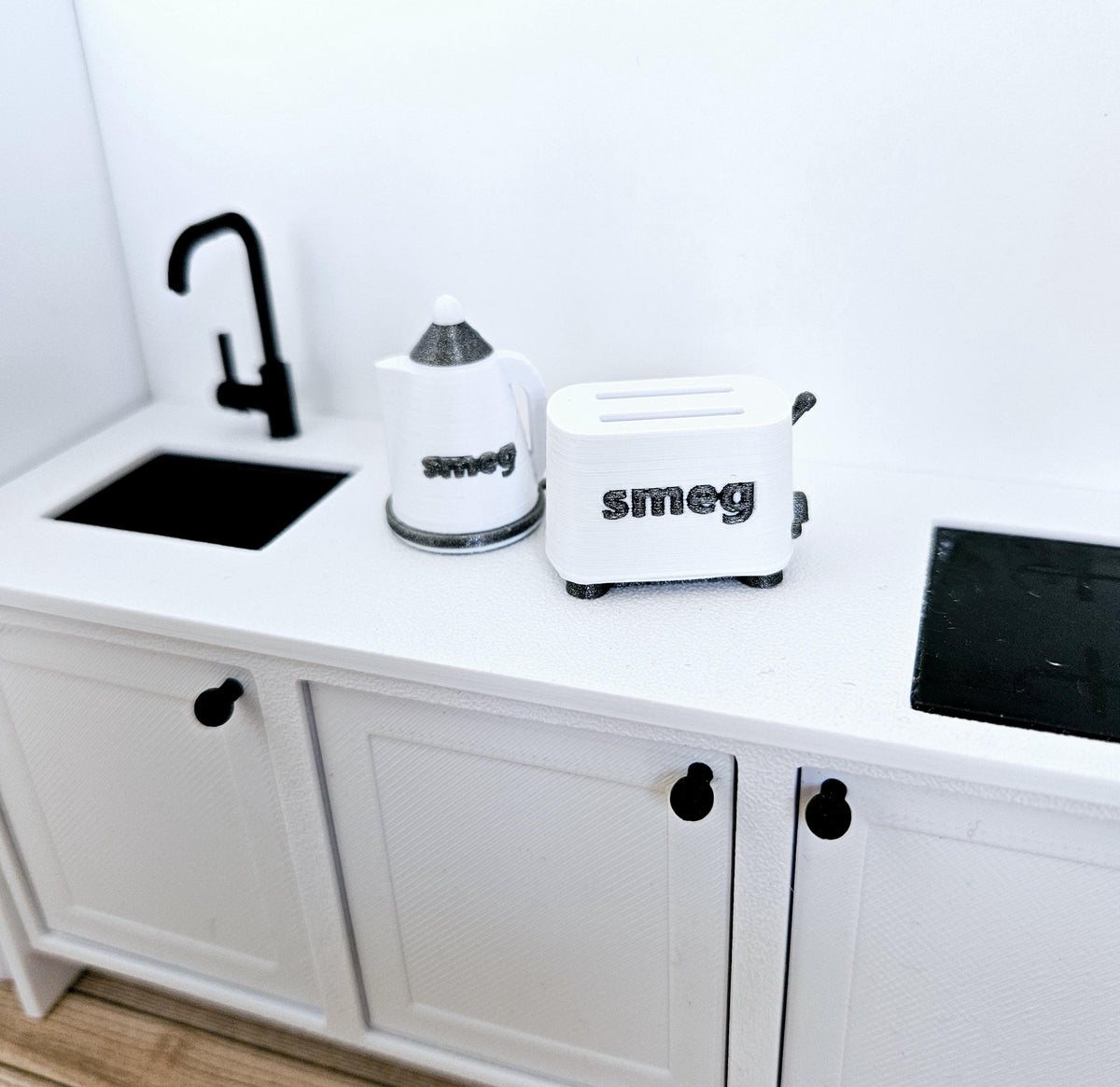 SMEG Kettle & Toaster Set – alternate view 7 | 1:12 scale dolls house miniature