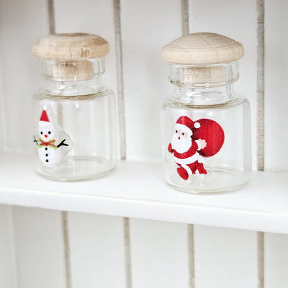 Christmas Jars: Vase, Set of 2 – alternate view 3 | 1:12 scale dolls house miniature