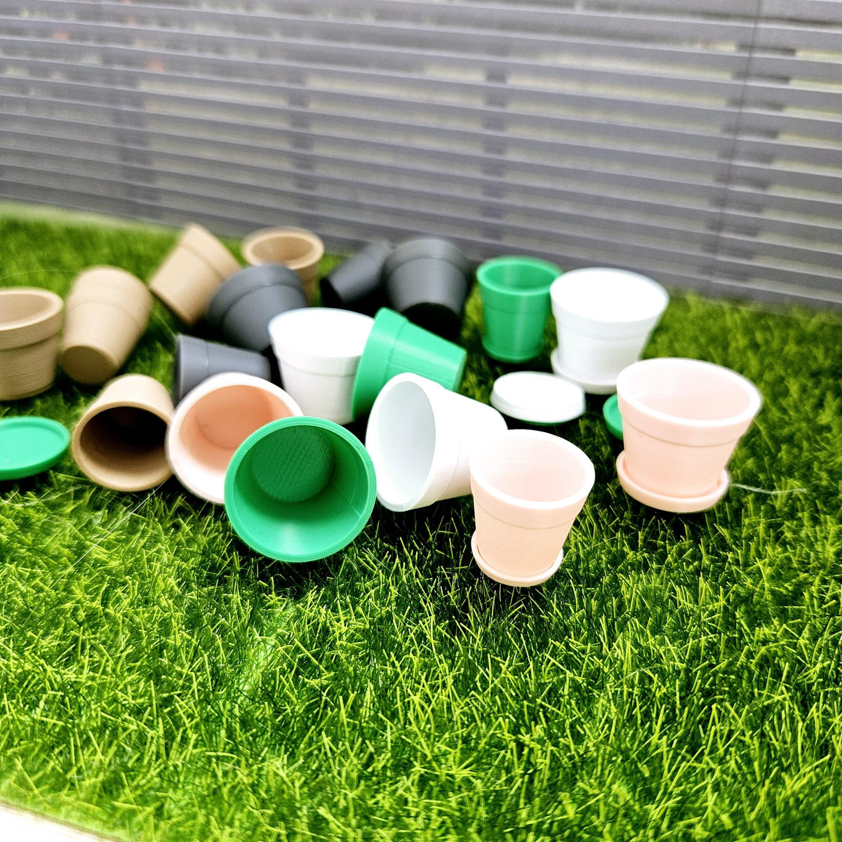 Dolls House Plant Pots Set | 8 Miniature Pots with Saucers | Garden & Indoor Decor | 1:12 Scale