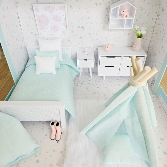 Dolls House in a Suitcase: Mint Polka Dot 1/12 Scale Miniature
