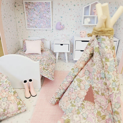 Pink Liberty Michelle Suitcase – alternate view 4 | 1:12 scale dolls house miniature