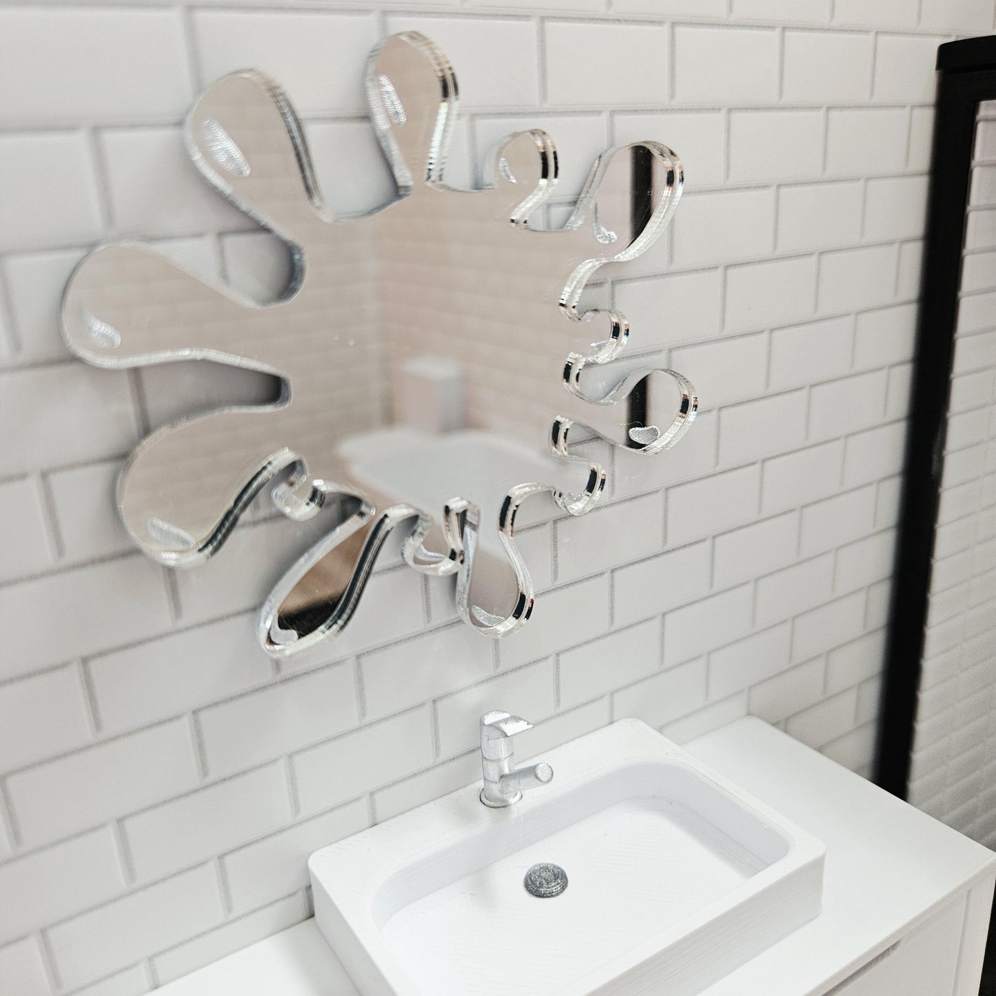 Dolls House Splash Mirror – Silver Acrylic | 1:12 Scale Miniature