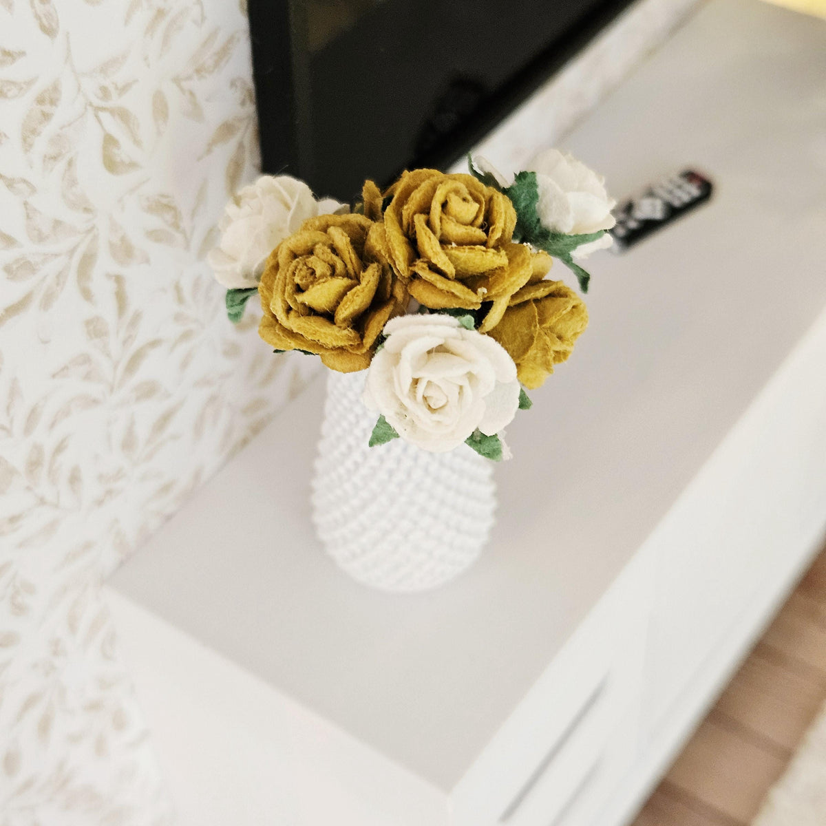 Dolls House Gold & White Roses in Vase | Miniature Flower Arrangement | Table Decor | 1:12 Scale