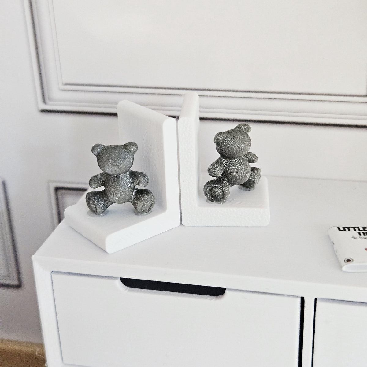 Teddy Bear Bookends – alternate view 7 | 1:12 scale dolls house miniature