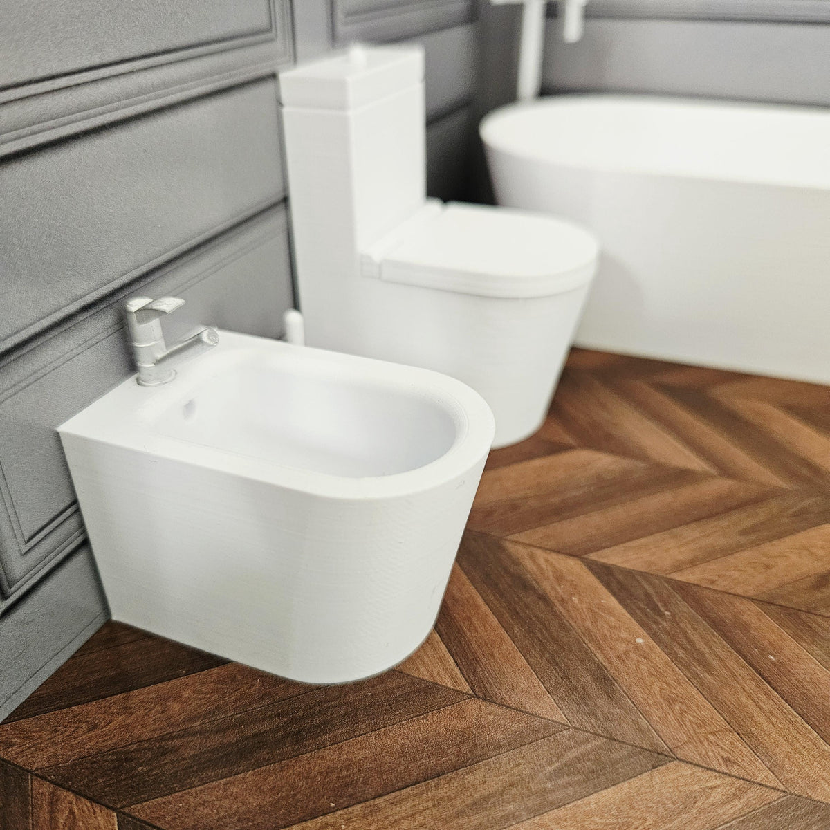 Modern Dolls House Bidet | Euro Style | Gold, Silver or Black Tap | 1:12 Scale