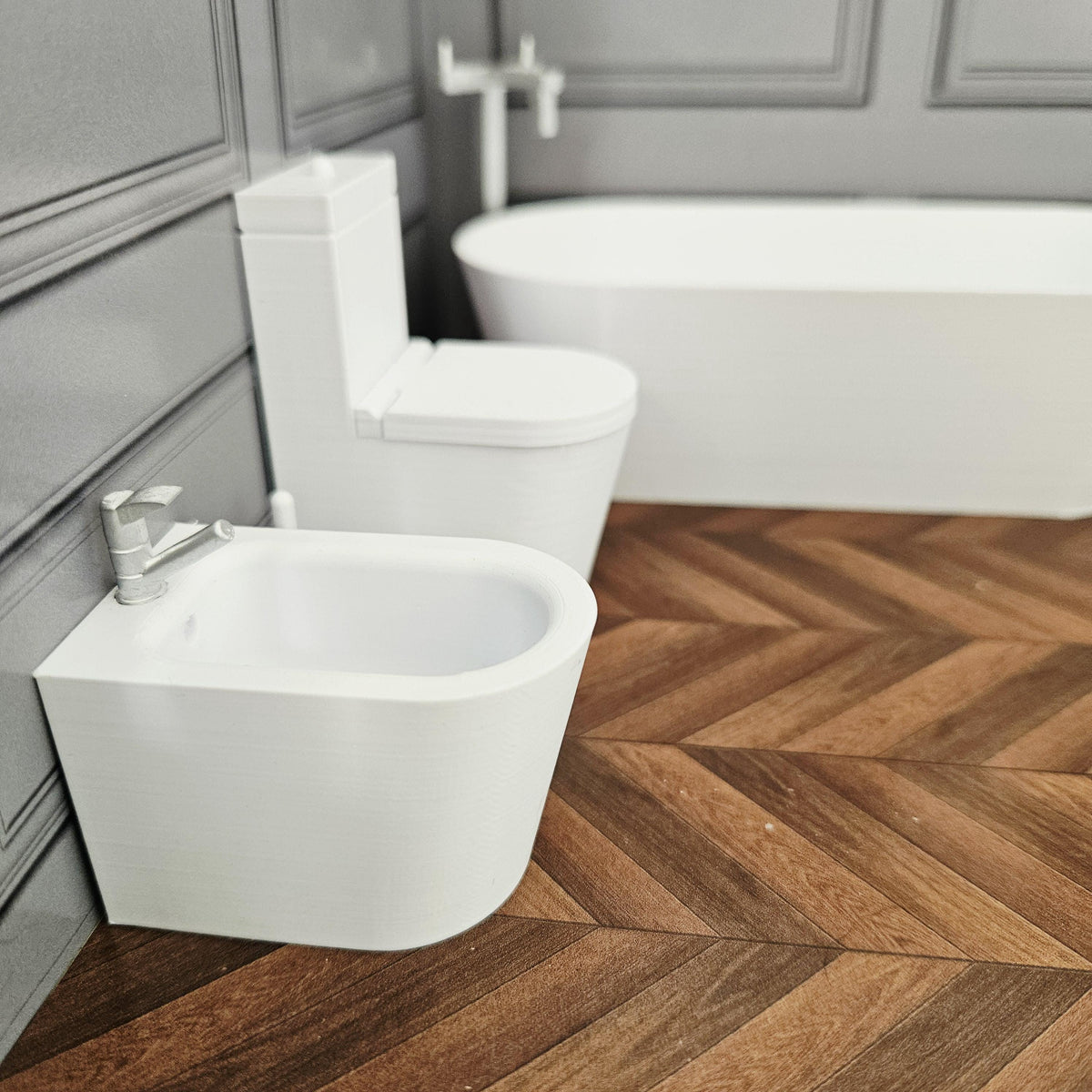 Modern Dolls House Bidet | Euro Style | Gold, Silver or Black Tap | 1:12 Scale