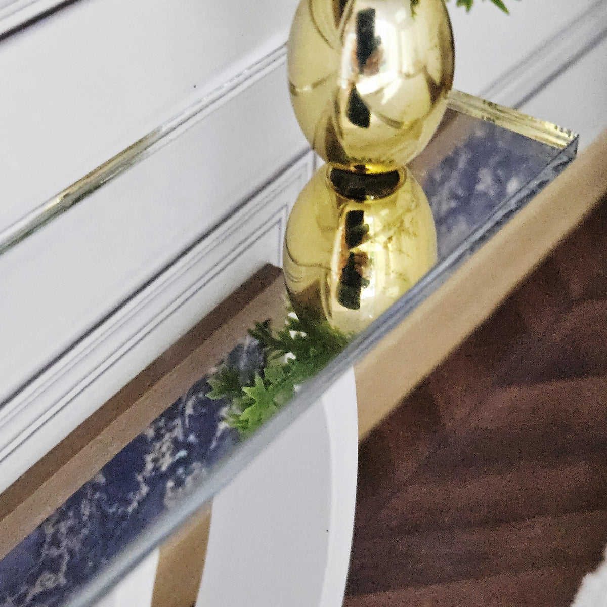Modern Dolls House Console Table | Oval Base Accent Table | 1:12 Scale Miniature