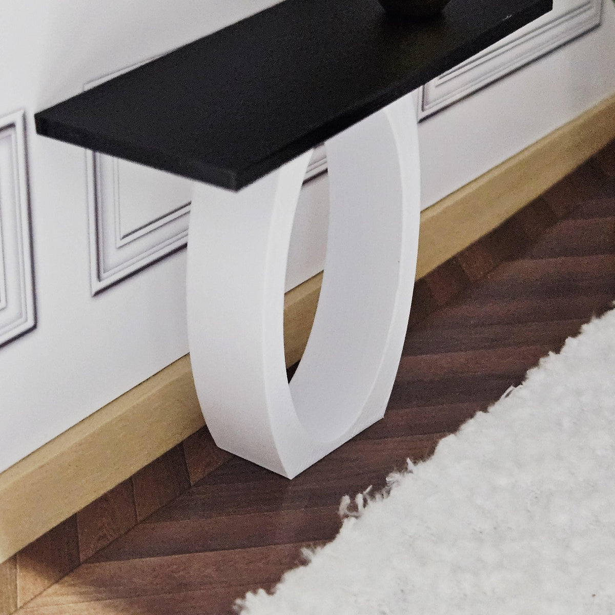 Modern Dolls House Console Table | Oval Base Accent Table | 1:12 Scale Miniature