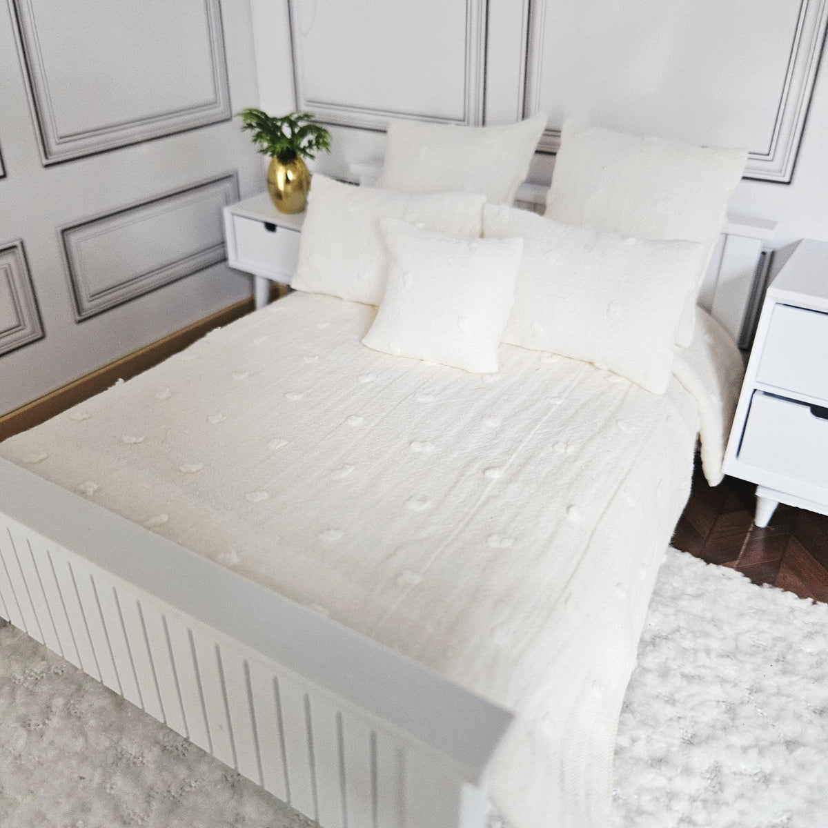 Dolls House Bedding Set: Cream Miniature Double Bed