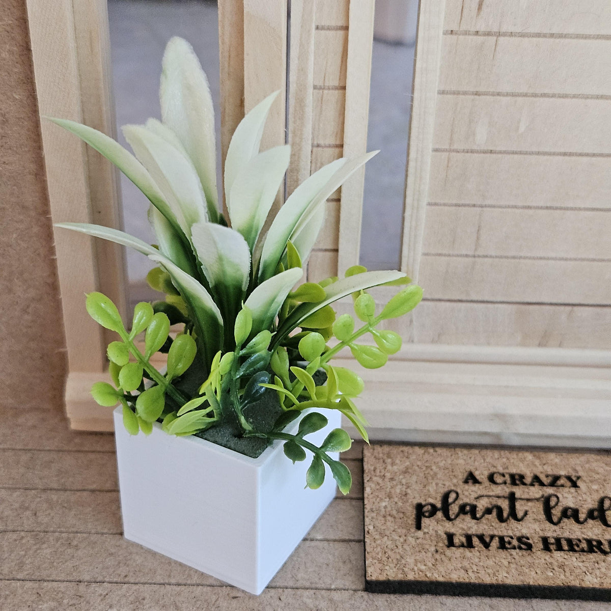Dolls House Coloured Plant Pot with Green & White Plant | Modern Indoor Plant | 1:12 Scale