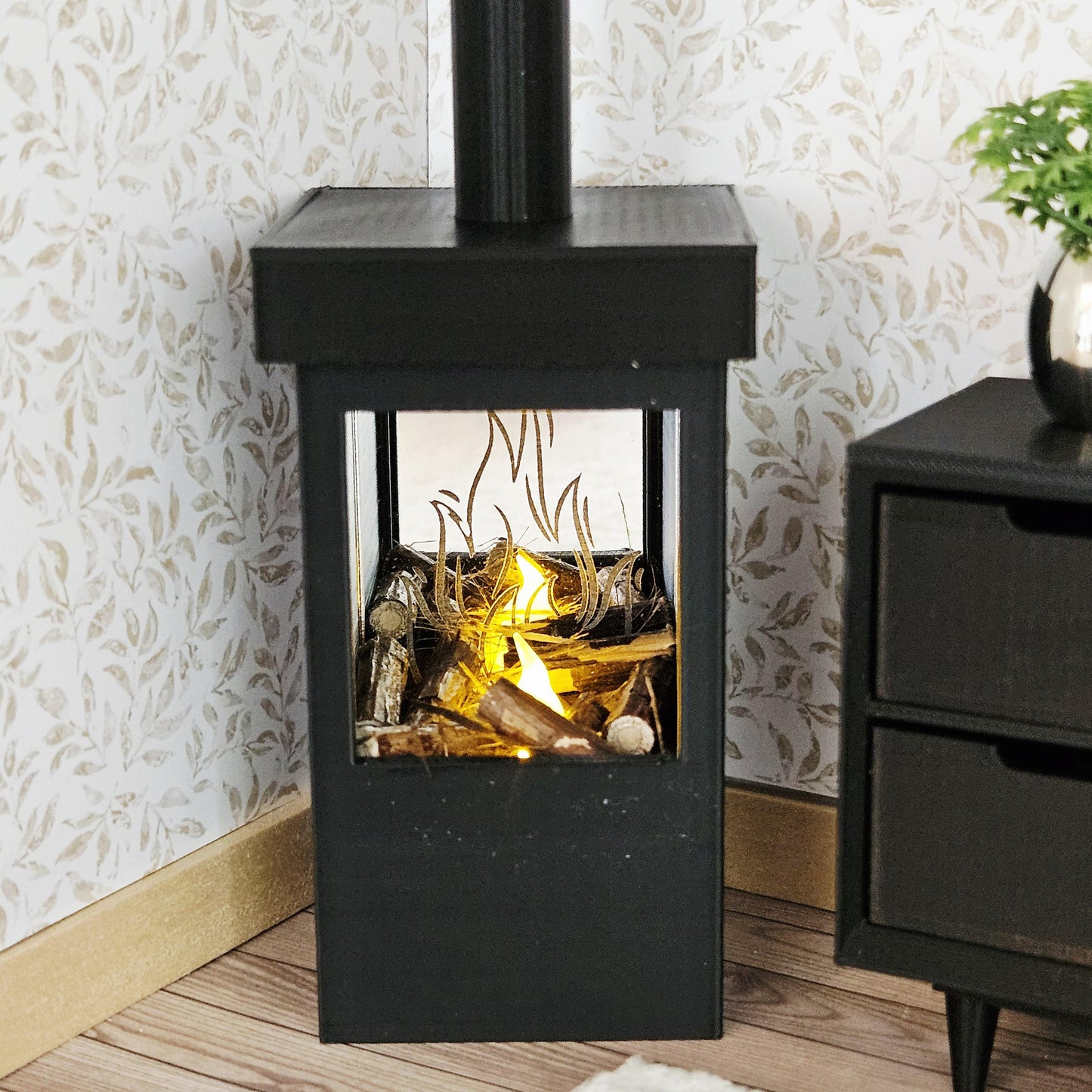 Dollhouse Miniature Fireplace, Modern Black Log Burner with Light, 1:12 Scale