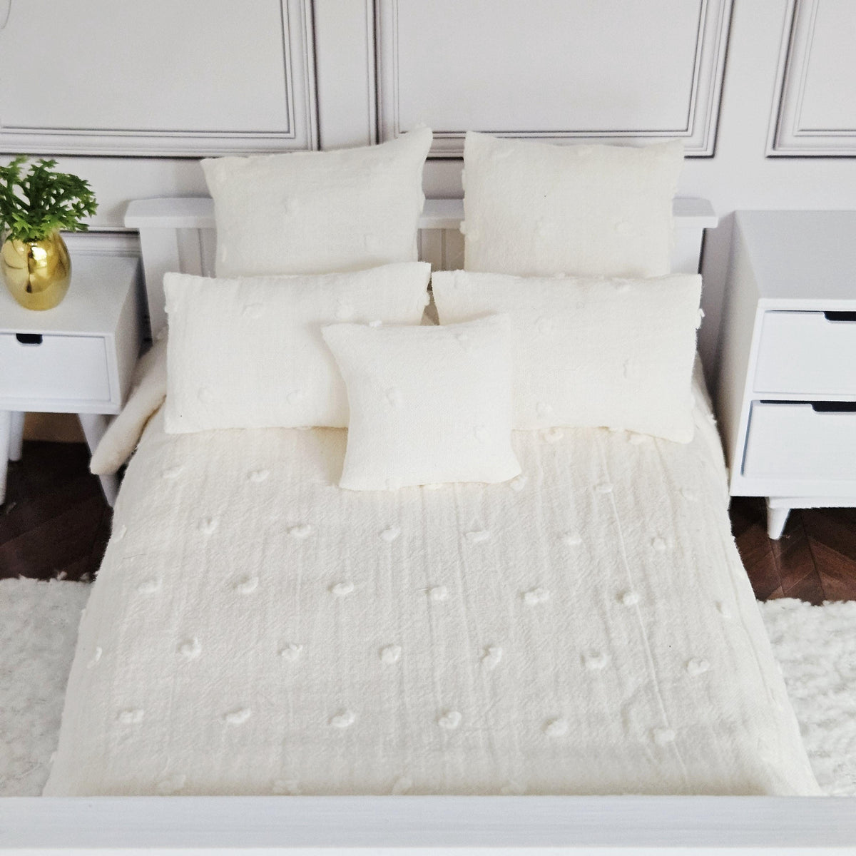 Dolls House Bedding Set: Cream Miniature Double Bed