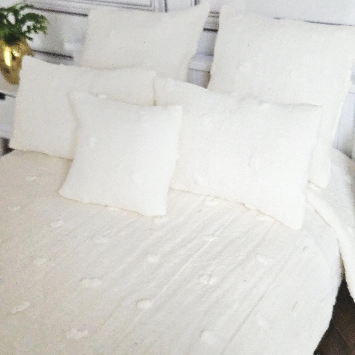 Dolls House Bedding Set: Cream Miniature Double Bed