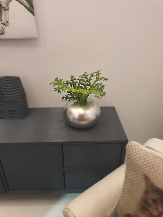 Plant, Silver Pot | 1:12 scale dolls house miniature