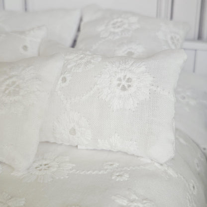 Broderie Anglaise Double Bedding – alternate view 6 | 1:12 scale dolls house miniature