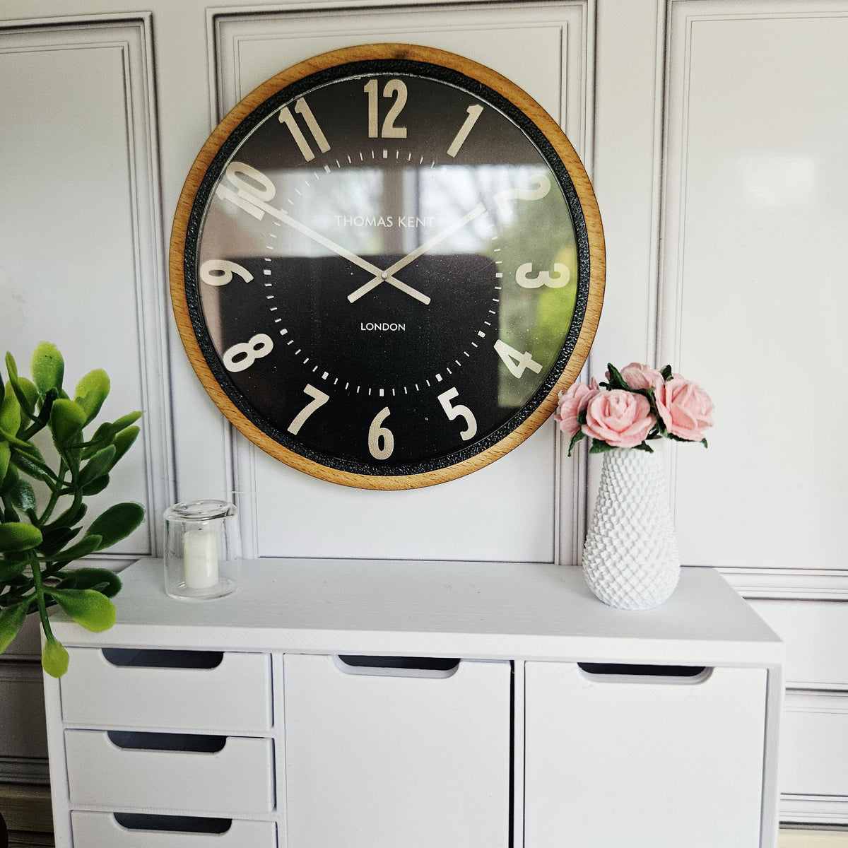 Black Thomas Kent Clock – alternate view 2 | 1:12 scale dolls house miniature
