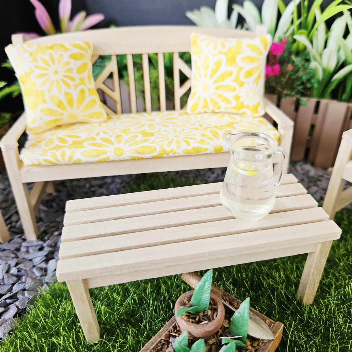 Garden Furniture Set – Sunny Yellow – alternate view 2 | 1:12 scale dolls house miniature