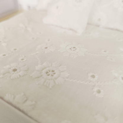 Broderie Anglaise Double Bedding – alternate view 4 | 1:12 scale dolls house miniature