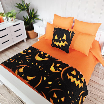 Bedding Set: Halloween Double Bedding – alternate view 3 | 1:12 scale dolls house miniature