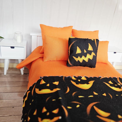 Bedding Set: Halloween Double Bedding – alternate view 4 | 1:12 scale dolls house miniature