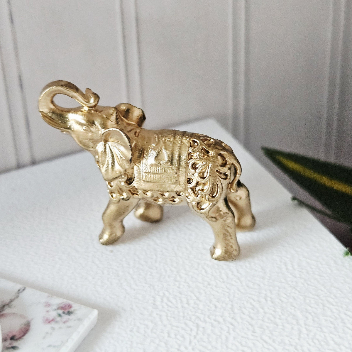 Dolls House Elephant Ornament | Miniature Animal Figure | Decorative Home Accent | 1:12 Scale