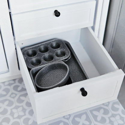 Bakeware Set – 5 Piece | 1:12 scale dolls house miniature