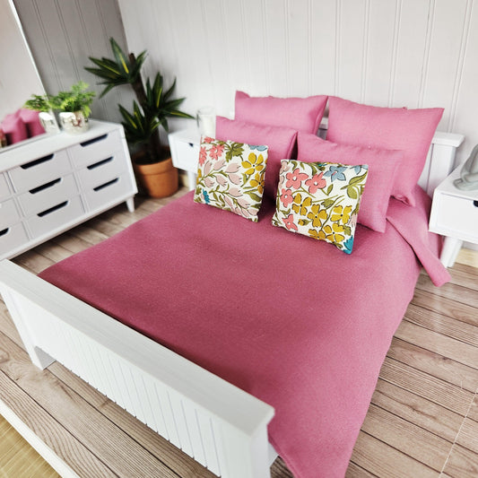 Dolls House Bedding Set: Dusky Pink Miniature Double Bedding (12th Scale)