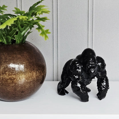 Shelf Gorilla Ornament – alternate view 3 | 1:12 scale dolls house miniature