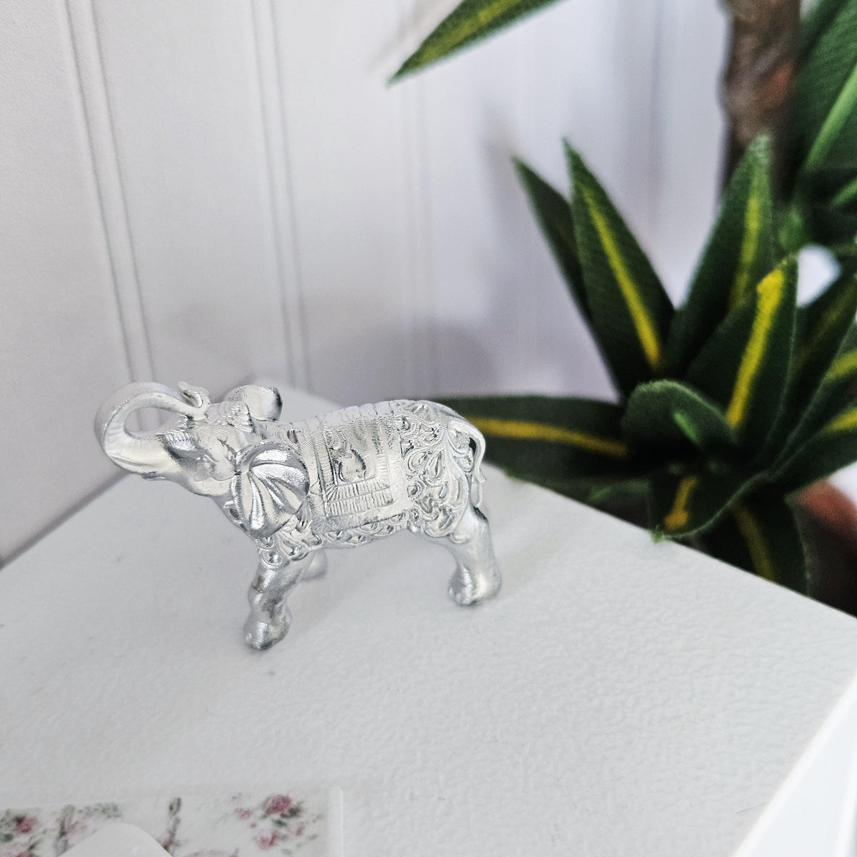 Dolls House Elephant Ornament | Miniature Animal Figure | Decorative Home Accent | 1:12 Scale