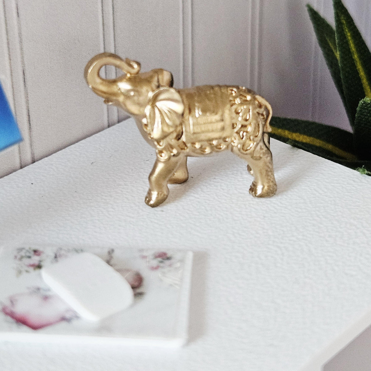 Dolls House Elephant Ornament | Miniature Animal Figure | Decorative Home Accent | 1:12 Scale