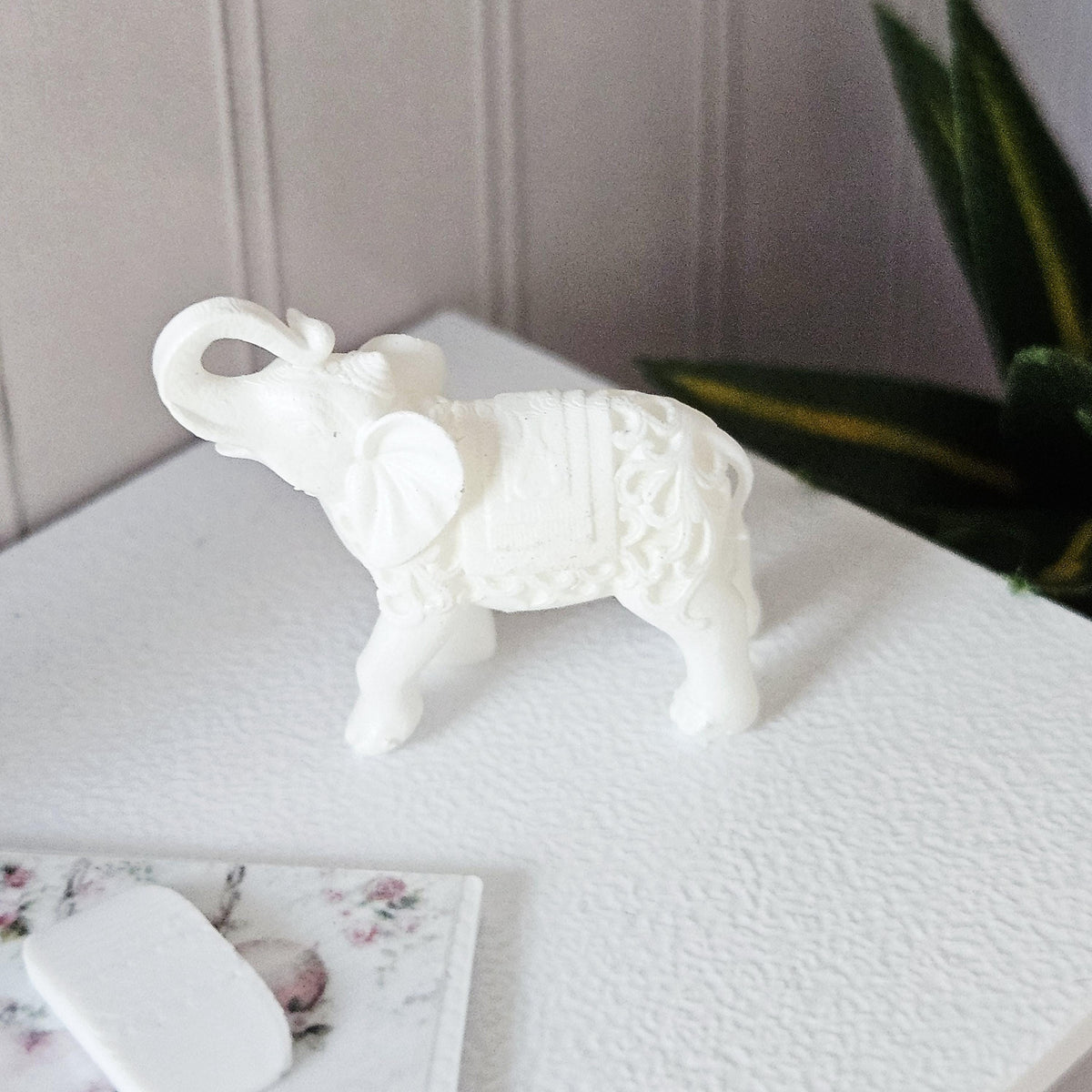 Dolls House Elephant Ornament | Miniature Animal Figure | Decorative Home Accent | 1:12 Scale