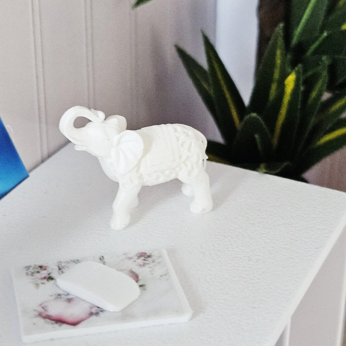 Dolls House Elephant Ornament | Miniature Animal Figure | Decorative Home Accent | 1:12 Scale
