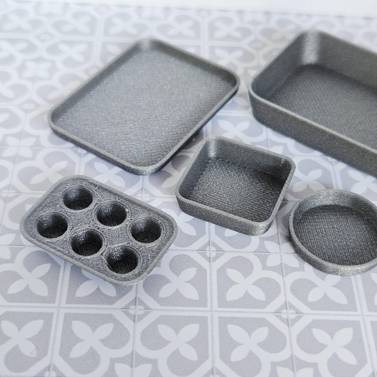 Dolls House Baking Set | 5 Piece Miniature Bakeware Set | 1:12 Scale Kitchen Accessories