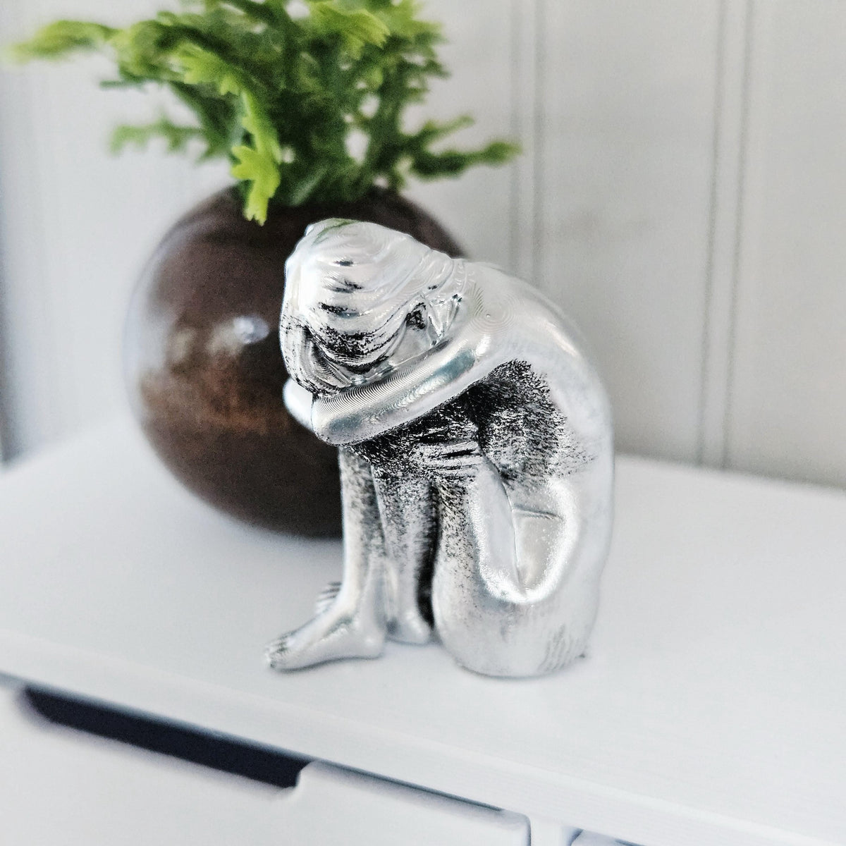 Dolls House Seated Lady Ornament | Contemporary Sculpture Figure | Modern Miniature Decor | 1:12 Scale