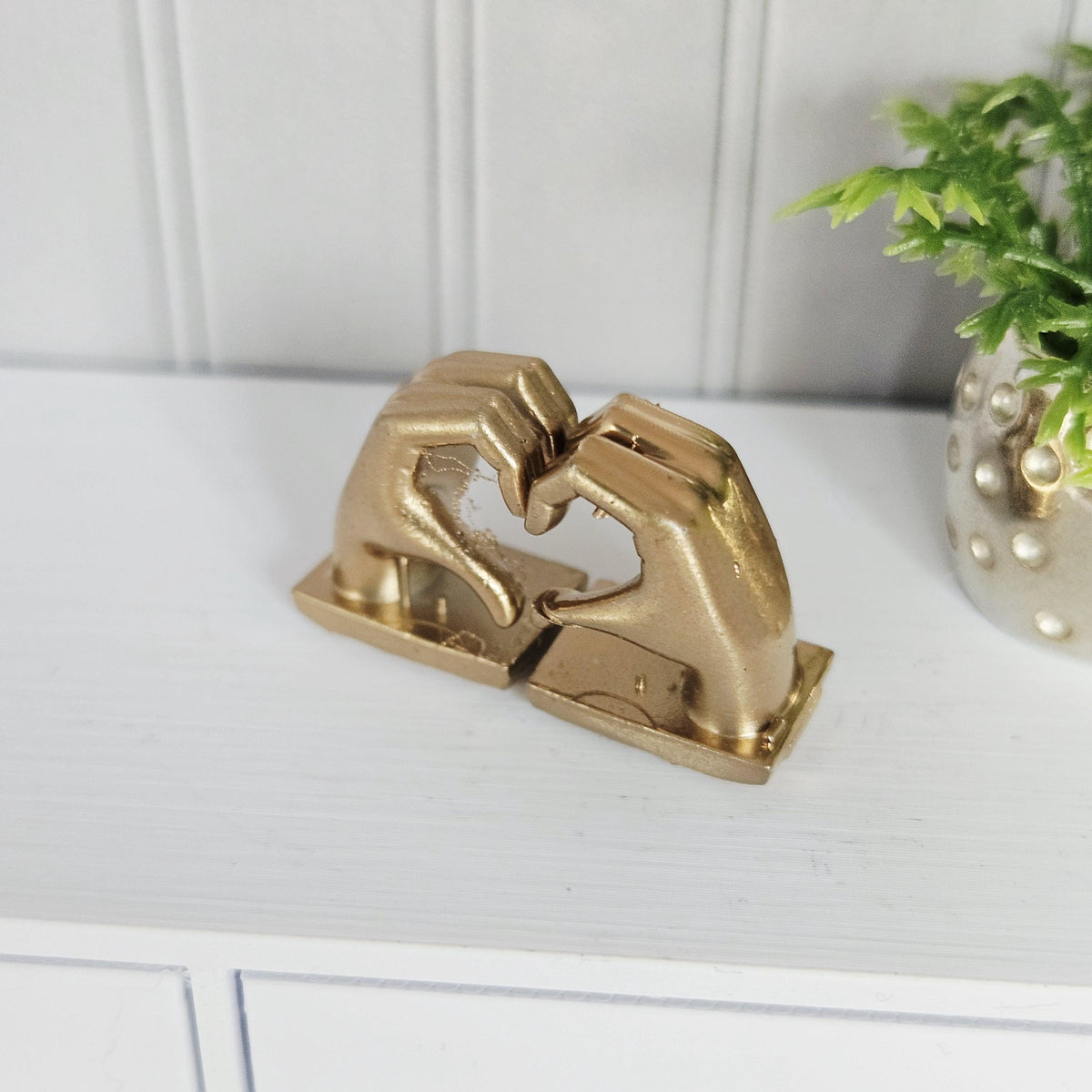 Dolls House Heart Hands Ornament | Mini Bookends | Gold, Silver or Copper | 1:12 Scale