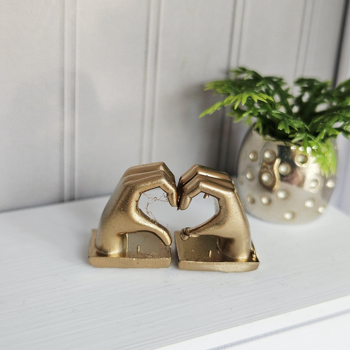 Dolls House Heart Hands Ornament | Mini Bookends | Gold, Silver or Copper | 1:12 Scale